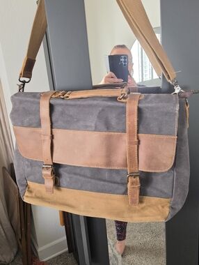 Newhey  Canvas/leather Messenger Bag  19x15